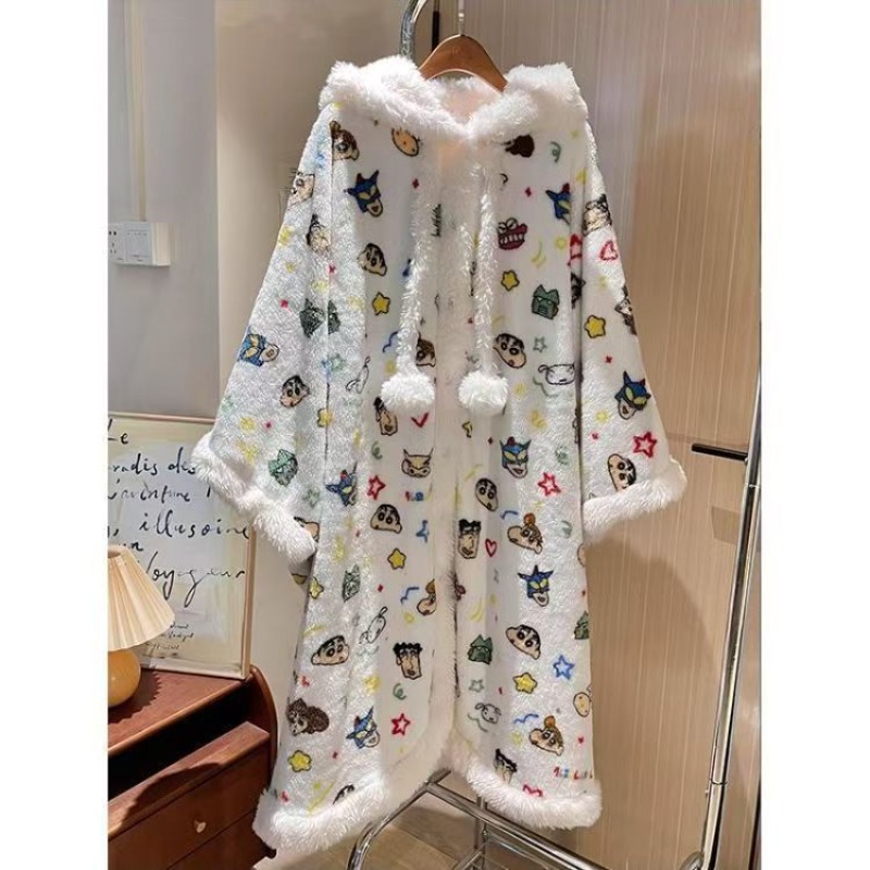Crayon Shin-chan cartoon coral - Bathrobe ulasan dan harga